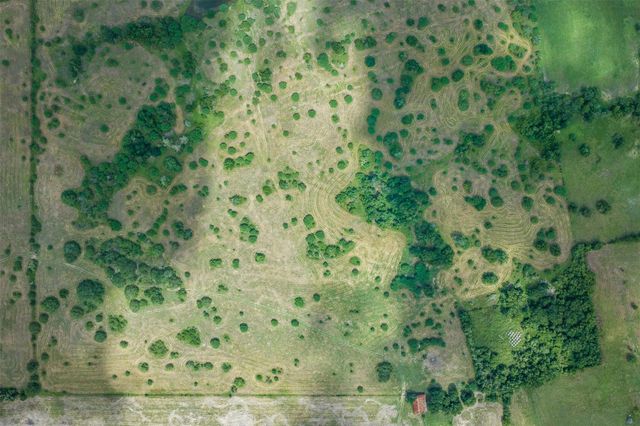 13041 Seydler Road, Weimar, TX 78962