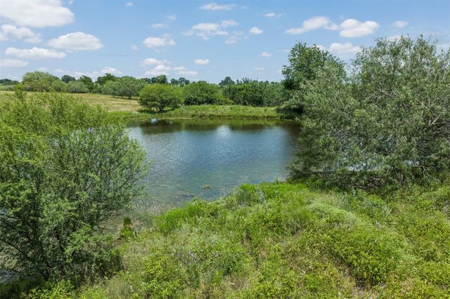 13041 Seydler Road, Weimar, TX 78962
