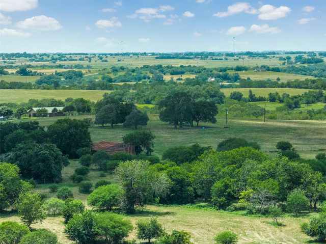13041 Seydler Road, Weimar, TX 78962
