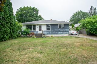 206 Coleman Drive, Waterford Charter Township, MI 48328