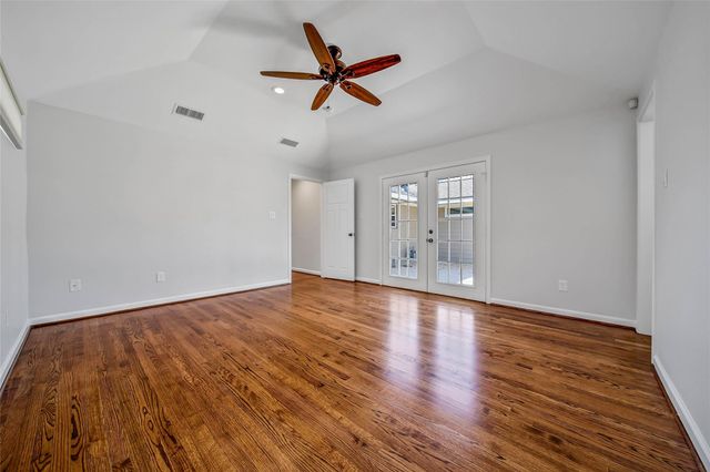 6318 Woodbrook Lane, Houston, TX 77008