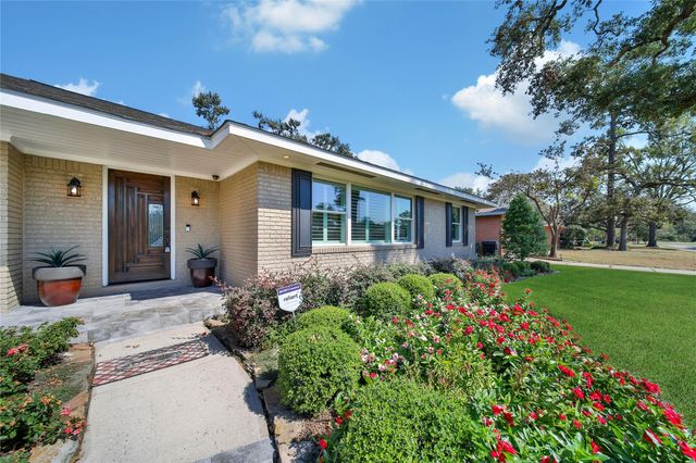 6318 Woodbrook Lane, Houston, TX 77008