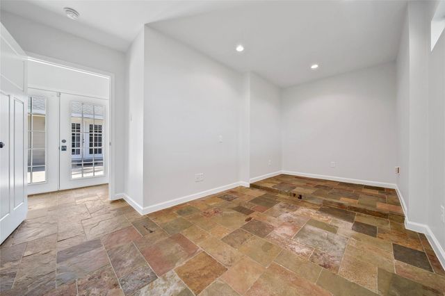 6318 Woodbrook Lane, Houston, TX 77008