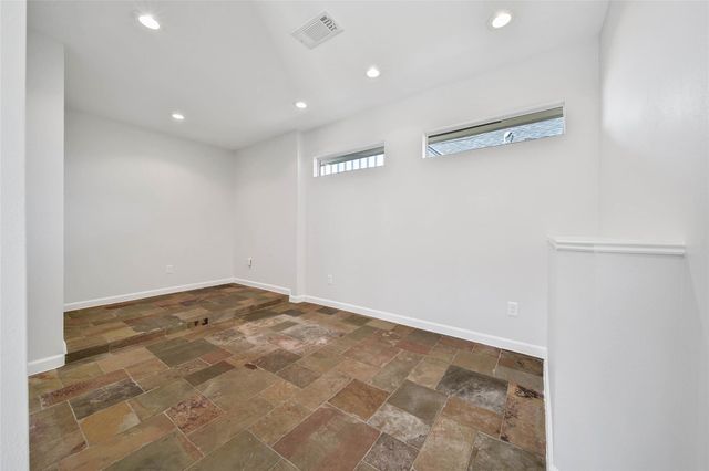 6318 Woodbrook Lane, Houston, TX 77008