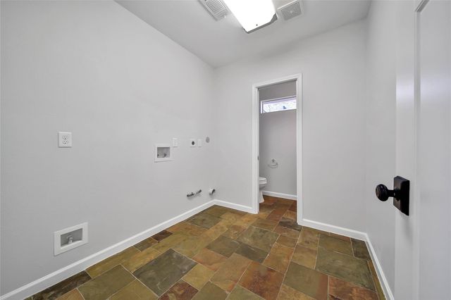 6318 Woodbrook Lane, Houston, TX 77008