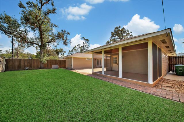 6318 Woodbrook Lane, Houston, TX 77008