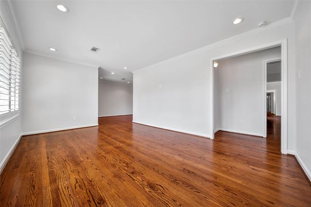 6318 Woodbrook Lane, Houston, TX 77008