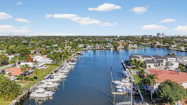 752 Lagoon Drive, North Palm Beach, FL 33408