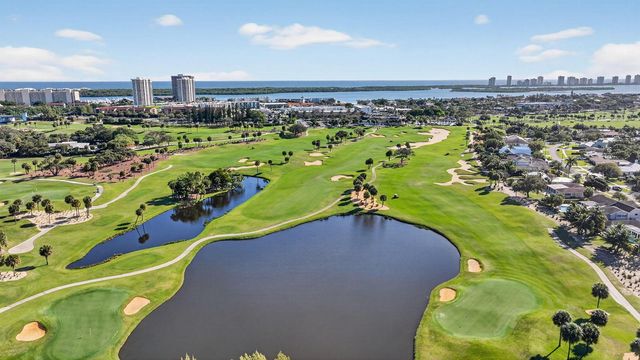 752 Lagoon Drive, North Palm Beach, FL 33408