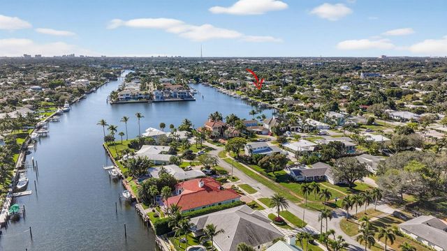 752 Lagoon Drive, North Palm Beach, FL 33408