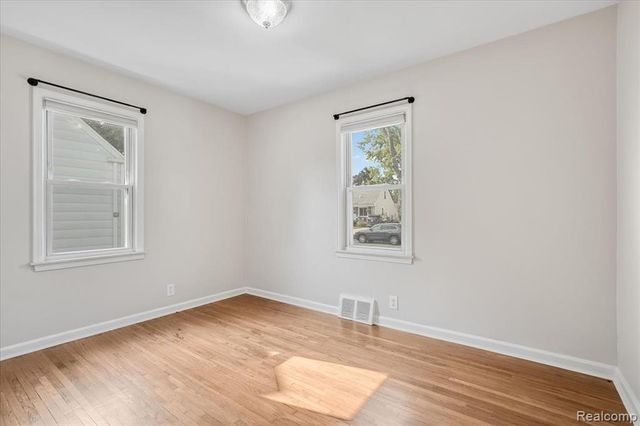 908 Bauman Avenue, Royal Oak, MI 48073