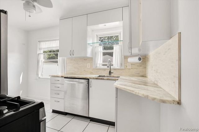 908 Bauman Avenue, Royal Oak, MI 48073