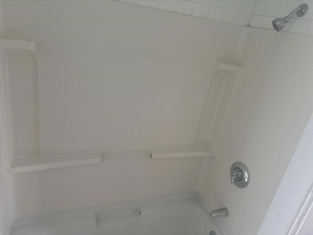 114 Essex Street 1, Lynn, MA 01902