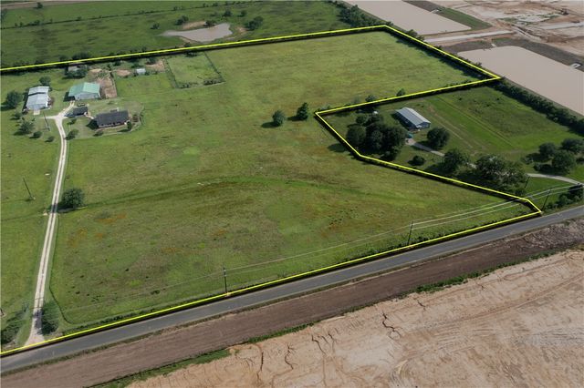 33737 Cameron Road, Waller, TX 77484
