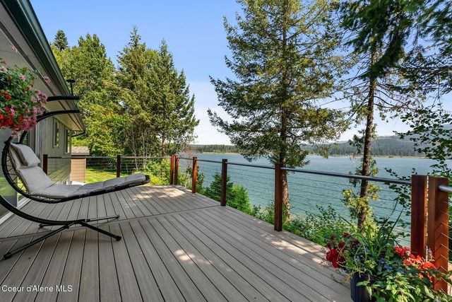 17325 Dufort Rd, Priest River, ID 83856