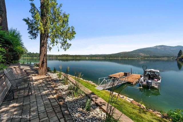 17325 Dufort Rd, Priest River, ID 83856