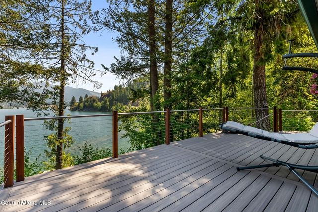 17325 Dufort Rd, Priest River, ID 83856