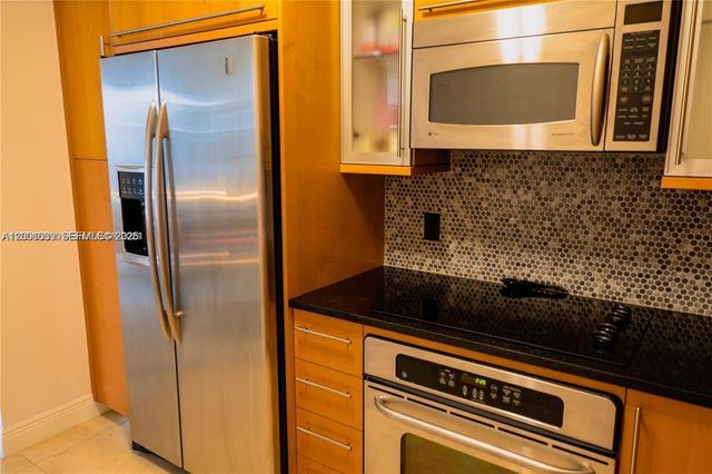 6365 Collins Ave 2710, Miami Beach, FL 33141