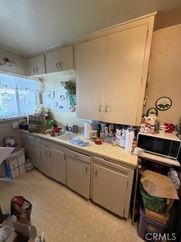 932 N Harbor, Anaheim, CA 92805