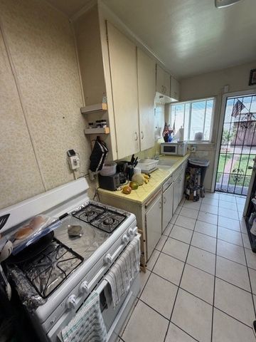 932 N Harbor, Anaheim, CA 92805