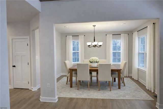 16 Glacier Way, Union Twp., NJ 08867