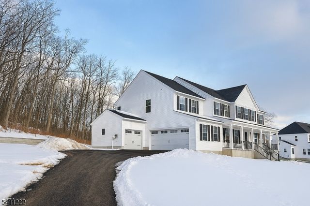 16 Glacier Way, Union Twp., NJ 08867