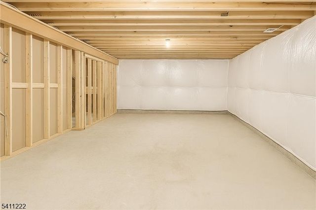 16 Glacier Way, Union Twp., NJ 08867