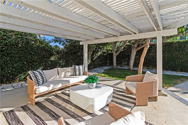9882 Kings Canyon, Huntington Beach, CA 92646