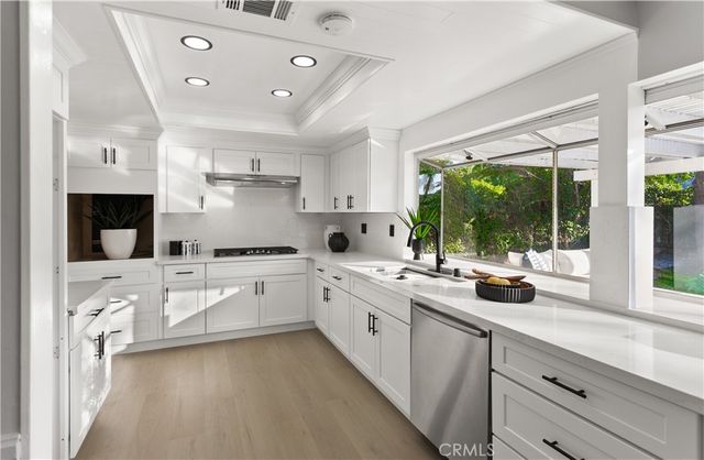 9882 Kings Canyon, Huntington Beach, CA 92646