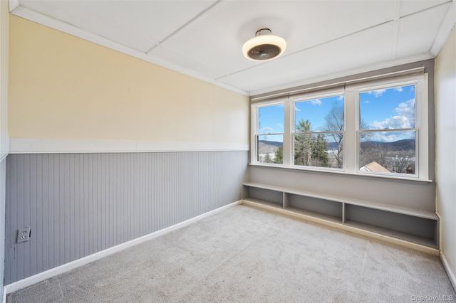 32 Shawnee Road, Putnam Valley, NY 10579