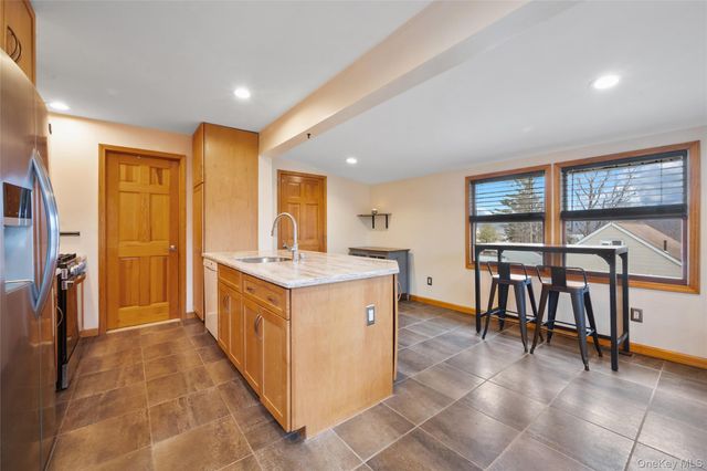 32 Shawnee Road, Putnam Valley, NY 10579