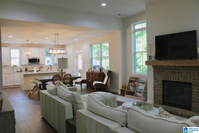 3636 VANDERBILT WAY, Fultondale, AL 35068