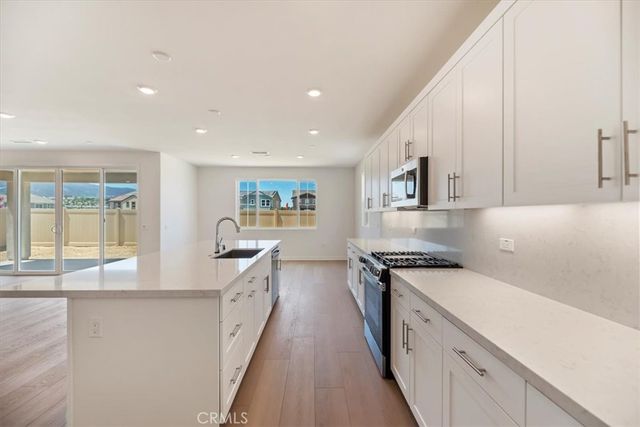 3820 Crossen Drive, Corona, CA 92883