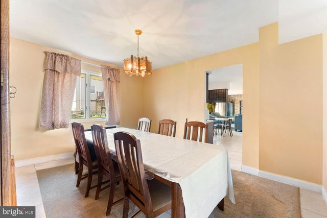 1858 GREYMONT ST, Philadelphia, PA 19116