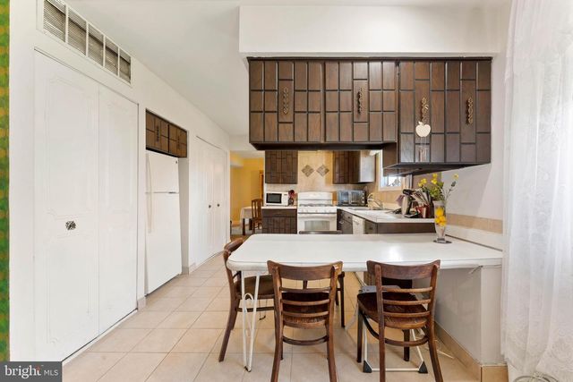 1858 GREYMONT ST, Philadelphia, PA 19116