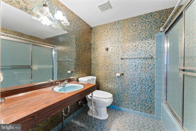 1858 GREYMONT ST, Philadelphia, PA 19116