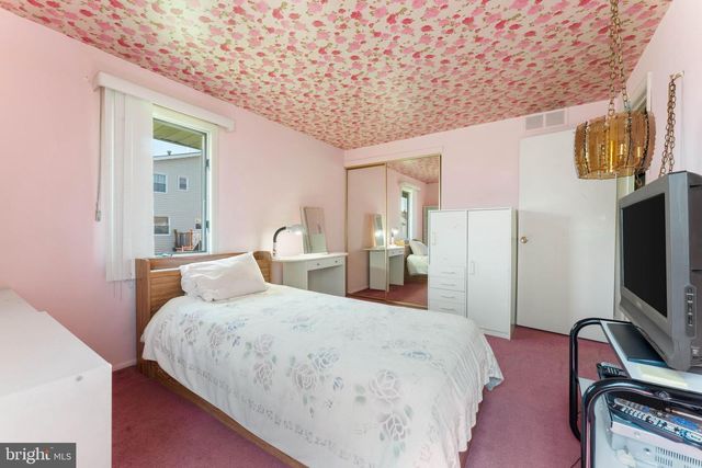 1858 GREYMONT ST, Philadelphia, PA 19116