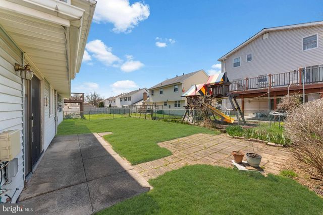 1858 GREYMONT ST, Philadelphia, PA 19116