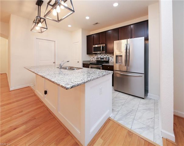 450 Abelia WAY, Chesapeake, VA 23322