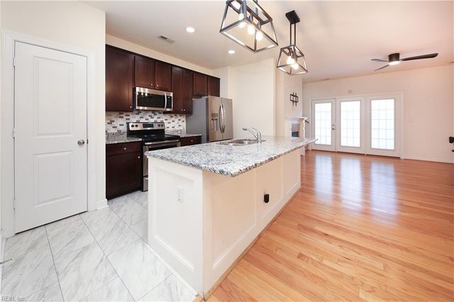 450 Abelia WAY, Chesapeake, VA 23322