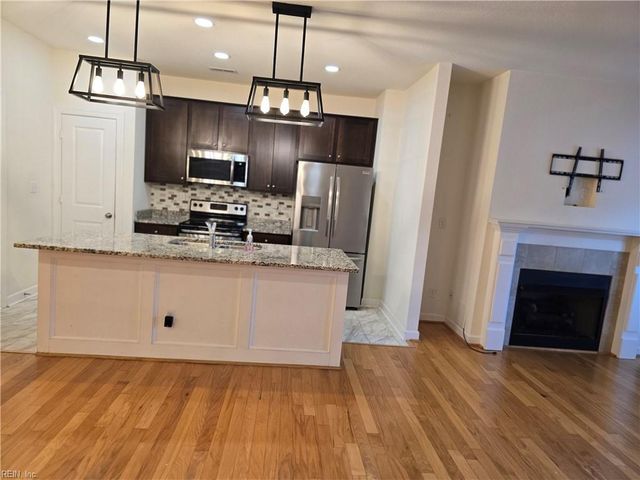 450 Abelia WAY, Chesapeake, VA 23322