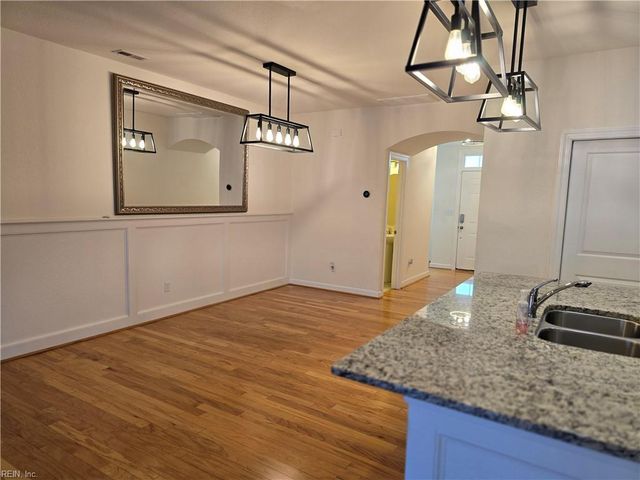 450 Abelia WAY, Chesapeake, VA 23322