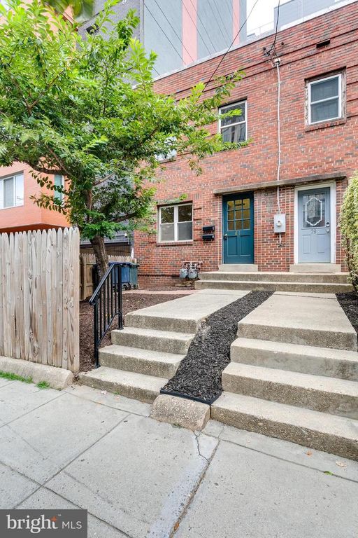 81 Q ST SW, Washington, DC 20024