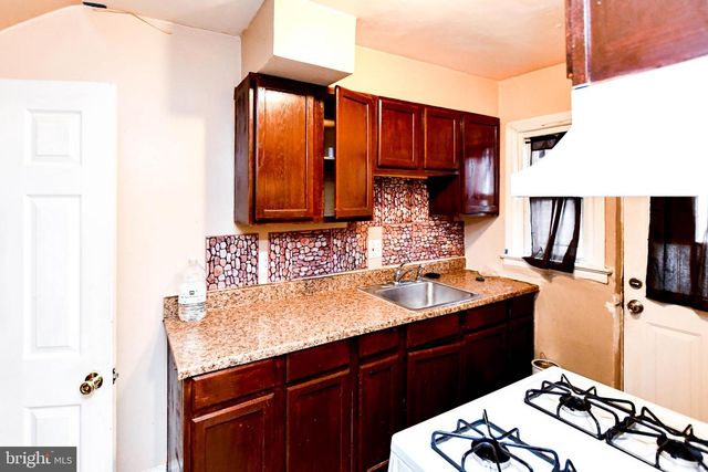 3737 HORNER PL SE, Washington, DC 20032