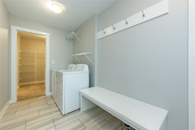 1313 Rolling Hills Drive, Norwalk, IA 50211