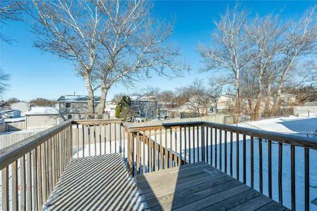 1313 Rolling Hills Drive, Norwalk, IA 50211