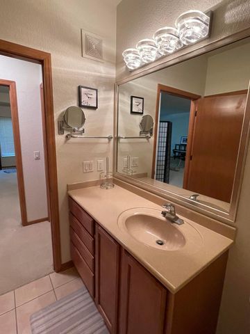 7100 Metro Boulevard 113, Edina, MN 55439