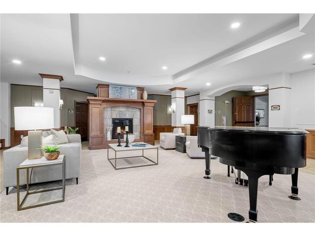 7100 Metro Boulevard 113, Edina, MN 55439