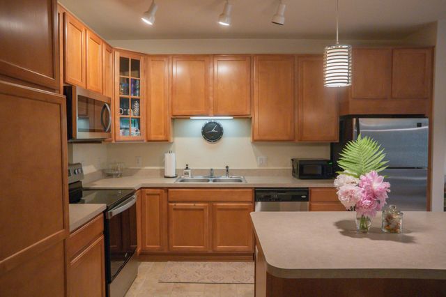 7100 Metro Boulevard 113, Edina, MN 55439