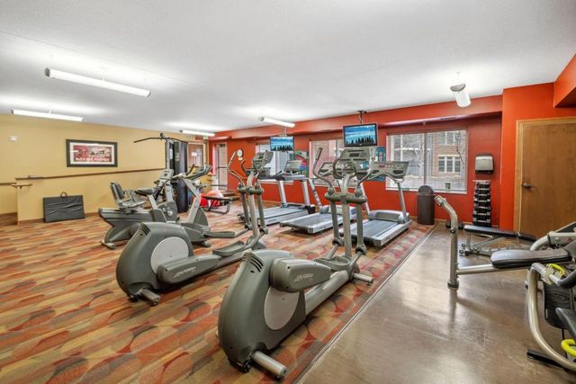 7100 Metro Boulevard 113, Edina, MN 55439